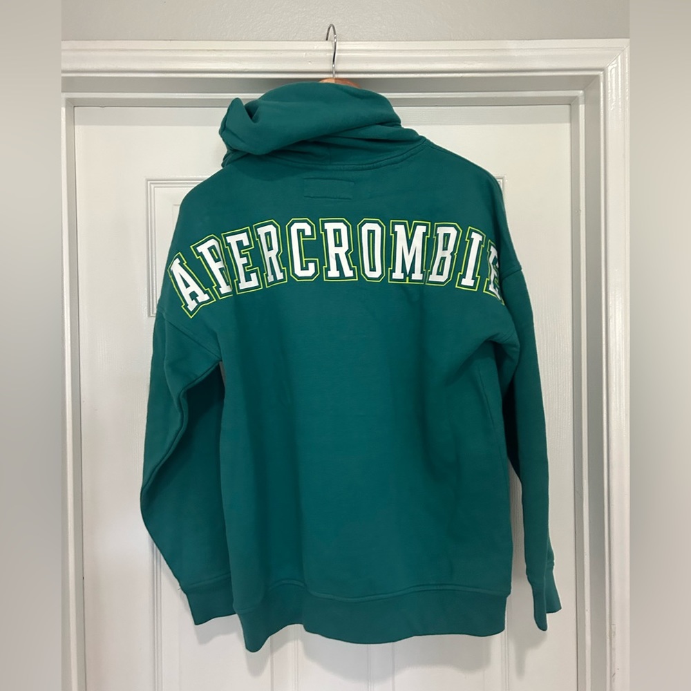 New hooded Sweatshirt